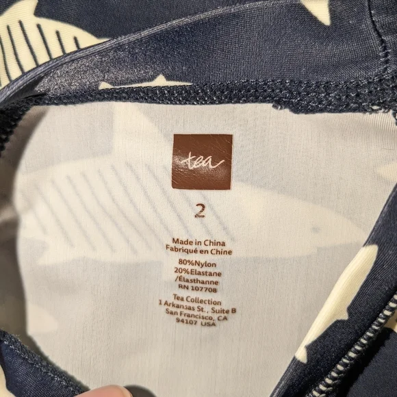 Tea Collection Boys Navy and Cream Shark Print Swim Rashguard - Picture 2 of 3